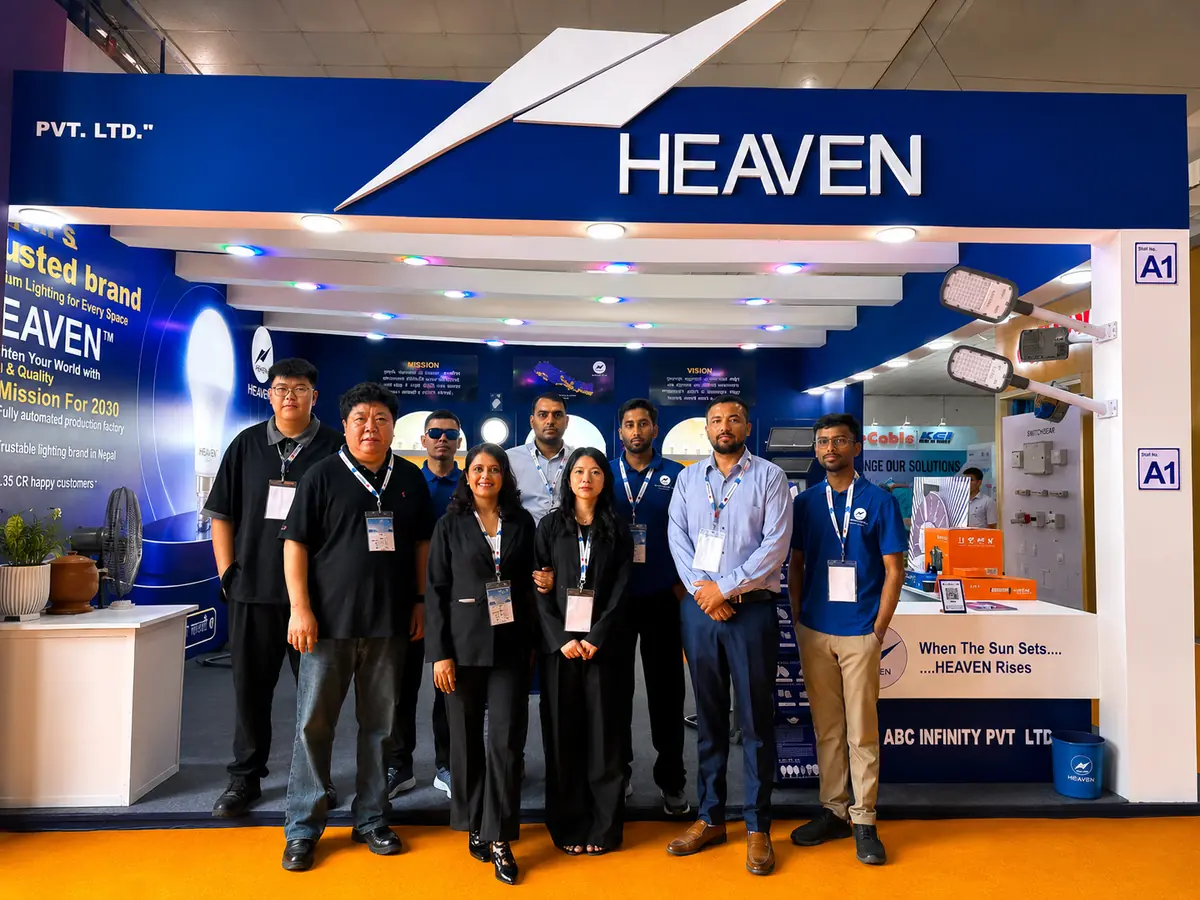 HEAVEN LED β Our team at work